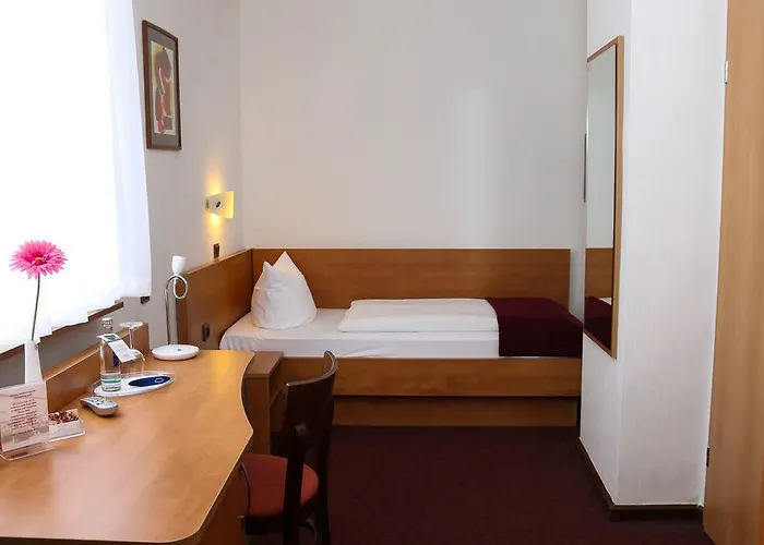 佐纳城市酒店 3* 沃尔夫